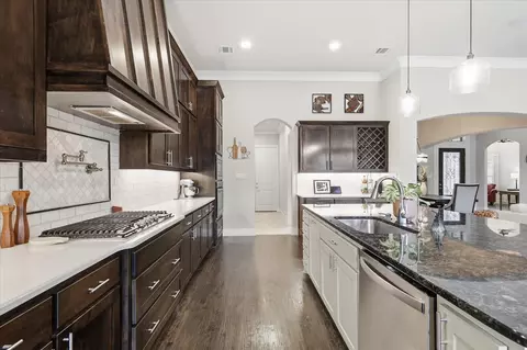 Kitchen - 332 Nora Ln, Argyle, TX 76226 photo 5 of 5