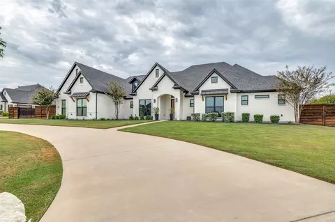 5850 Harper Dr, Midlothian, TX 76065