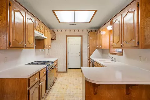 Kitchen - 502 Celeste Dr, Robinson, TX 76706 photo 1 of 4