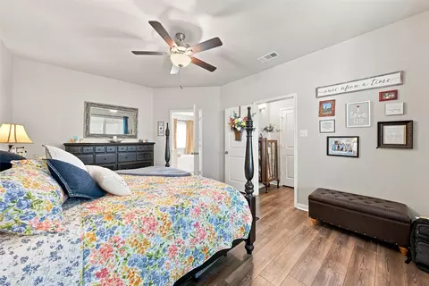 Bedroom - 11401 Solar St, Lorena, TX 76655 photo 2 of 5