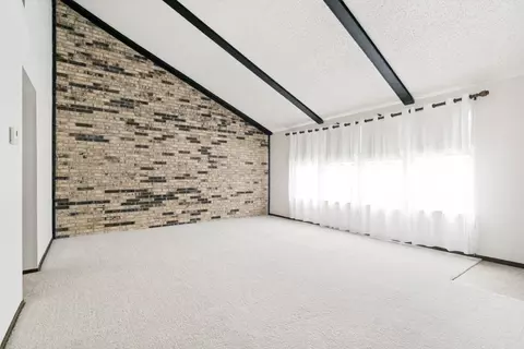 2019 Clubridge Dr, Carrollton, TX 75006