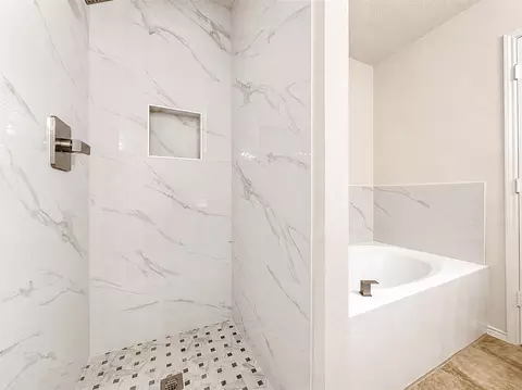 3312 Knoll Trl, Balch Springs, TX 75180