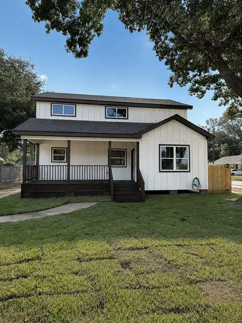 4027 Akard Ave, Shreveport, LA 71105