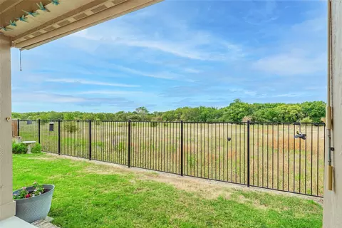 112 Plumed Thistle Dr, Fort Worth, TX 76131