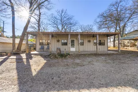 309 Cedar Point Cir, Gordonville, TX 76245