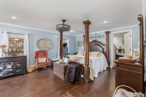 Bedroom - 901 W Wrights Ave, Comanche, TX 76442 photo 1 of 3
