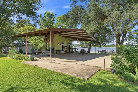 Exterior - 18404 Pine Dr, Eustace, TX 75124 photo 3 of 7
