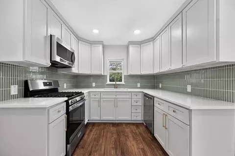 409 S Barnett Ave, Dallas, TX 75211