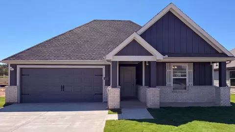 4028 Ripplewood Dr, Lindale, TX 75771