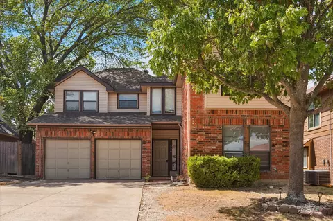 720 Ford Dr, Cedar Hill, TX 75104