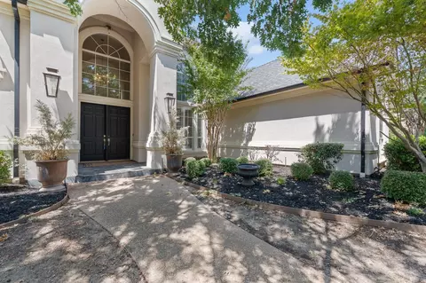 921 Fairway View Dr, Mansfield, TX 76063