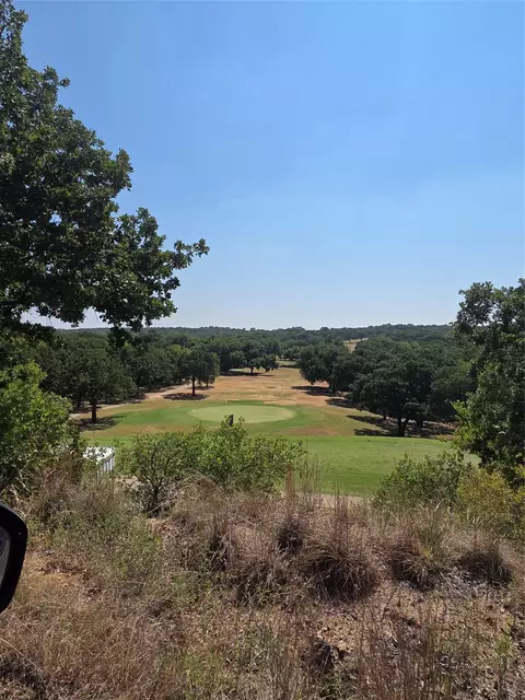 181 Nocona Dr, Nocona, TX 76255