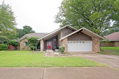2512 Winding Hollow Ln, Arlington, TX 76006