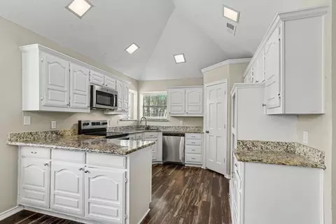 Kitchen - 8306 Navigation Dr, Rowlett, TX 75088 photo 1 of 1