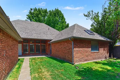 Exterior - 8306 Navigation Dr, Rowlett, TX 75088 photo 5 of 5