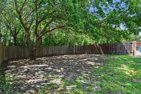 Exterior - 8306 Navigation Dr, Rowlett, TX 75088 photo 4 of 5