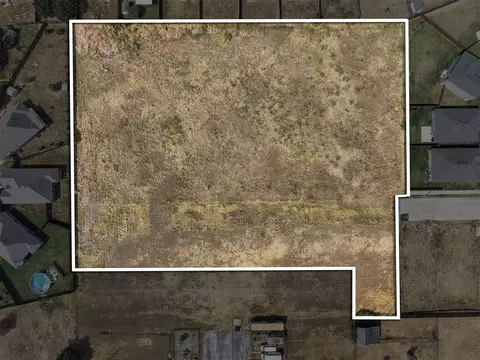 1301 Mcpherson Rd, Fort Worth, TX 76140