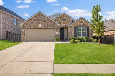 916 Llano Falls Dr, Mckinney, TX 75071