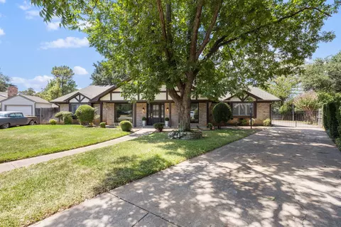 1615 Royal Mile Ct, Arlington, TX 76015