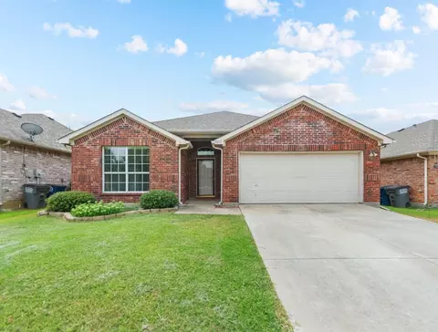 2032 Sunny Side Dr, Little Elm, TX 75068
