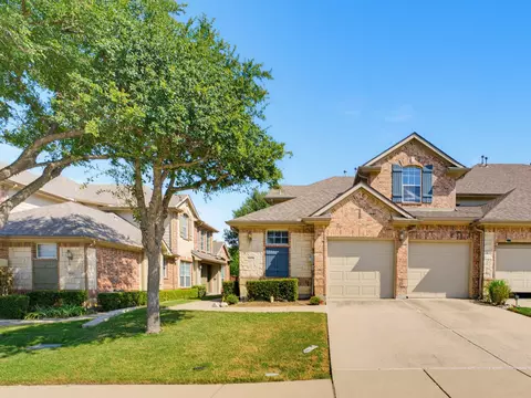 1833 Brookview Dr, Carrollton, TX 75007