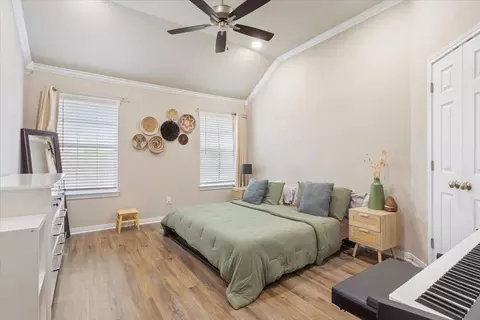 Bedroom - 2518 Yoder Ln, Robinson, TX 76706 photo 1 of 3