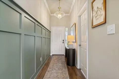 Entry Way - 2518 Yoder Ln, Robinson, TX 76706 photo 2 of 3