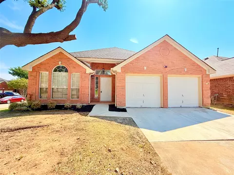 7960 Salmon Run Way, Fort Worth, TX 76137