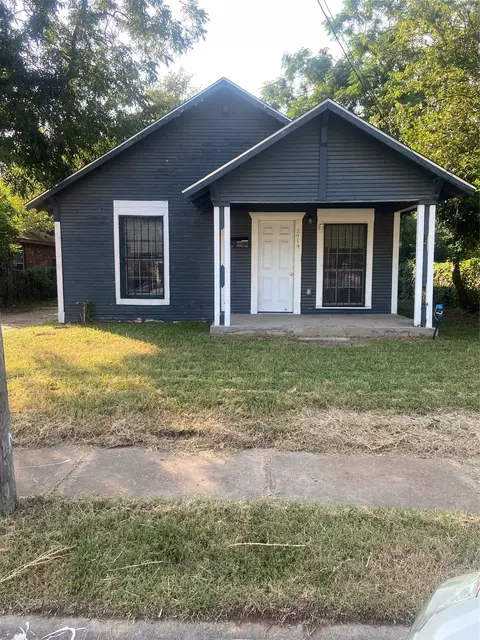 2419 Harding St, Dallas, TX 75215