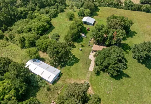 8468 Hydrangea Rd, Ore City, TX 75683