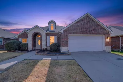 4507 Foxmeadow Trl, Arlington, TX 76017