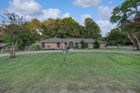 621 Northgate Dr, Hideaway, TX 75771