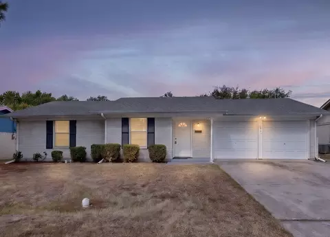 6724 Rustic Dr, Forest Hill, TX 76140