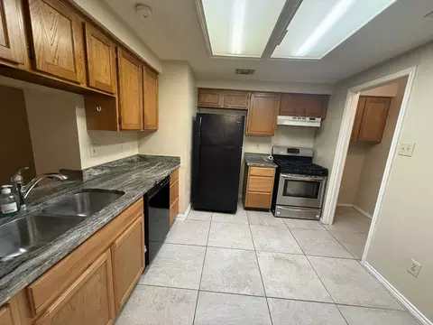 Kitchen - 4922 Rolling Vis, Mesquite, TX 75150 photo 1 of 2