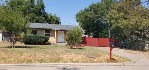 935 Powell Rd, Mesquite, TX 75149