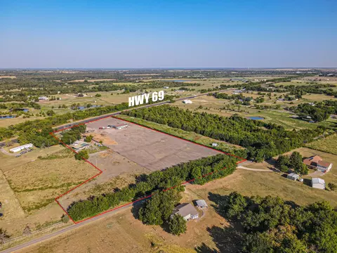 5271 N Us Highway 69, Celeste, TX 75423 photo 2