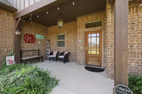 Exterior - 603 E Burks St, Pilot Point, TX 76258 photo 2 of 12