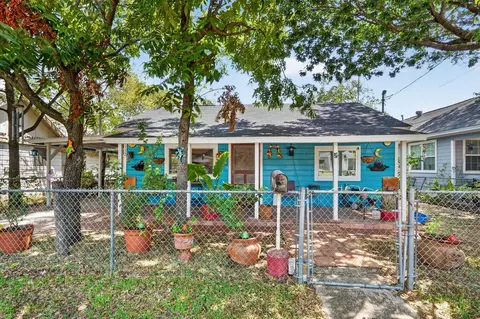 3332 Coronet Blvd, Dallas, TX 75212
