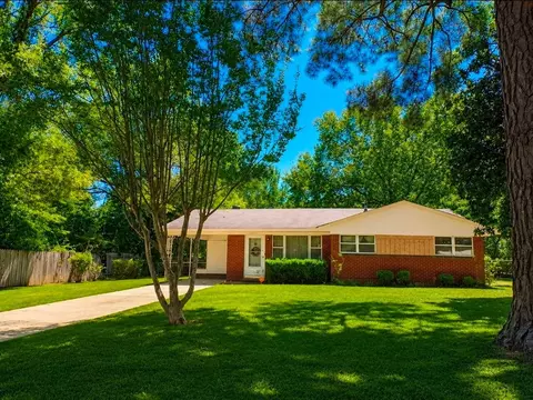 6323 Santa Monica Blvd, Shreveport, LA 71119