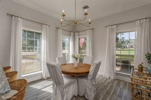 Dining - 552 Bob White Ln, Benton, LA 71006 photo 1 of 2