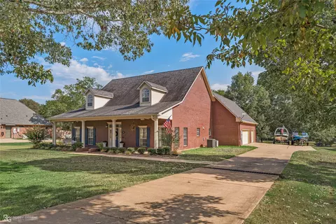 Exterior - 552 Bob White Ln, Benton, LA 71006 photo 2 of 6