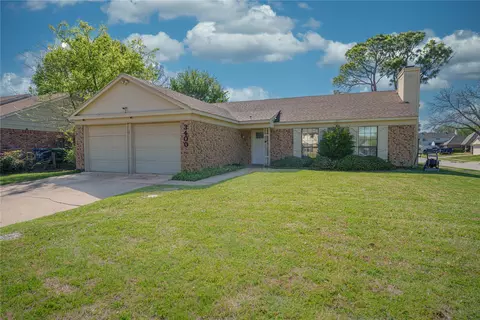 3400 Spring Meadow Ln, Flower Mound, TX 75028