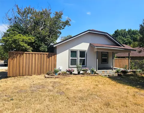 2551 Kingston St, Dallas, TX 75211
