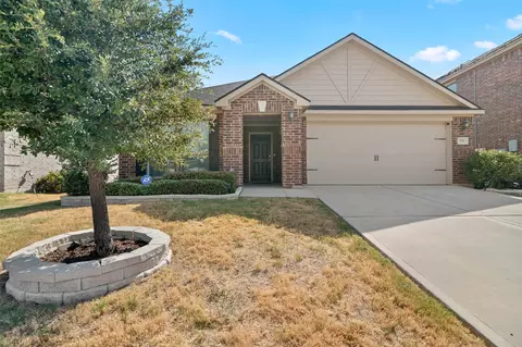Exterior - 175 Aster Dr, Sanger, TX 76266 photo 2 of 6