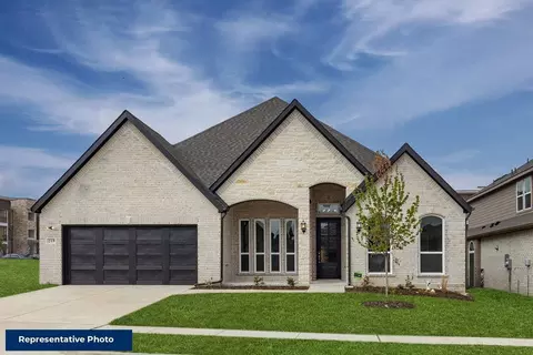 604 Ole Opry Dr, Burleson, TX 76028