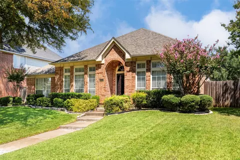 5116 Dewdrop Ln, Fort Worth, TX 76123