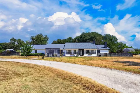 424 Fm 1563, Wolfe City, TX 75496