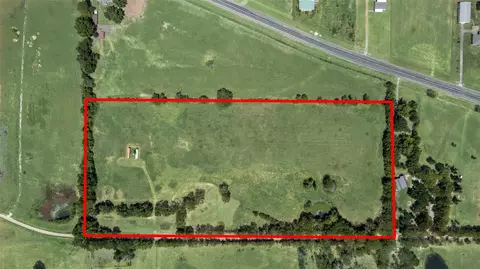 754 County Road 4015, Savoy, TX 75479