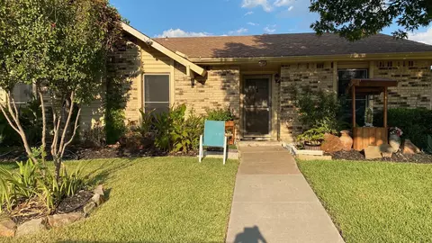 5701 Magnolia Ln, Rowlett, TX 75089