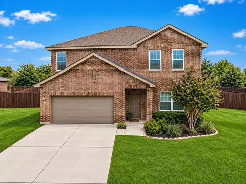 2 Glen Crossings Rd, Edgecliff Village, TX 76134